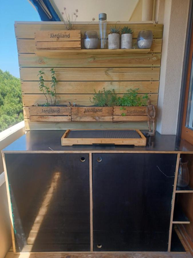 Superbe Appartement A 100M De La Mer, Et A Cote De La Base Nature Fréjus Exterior photo